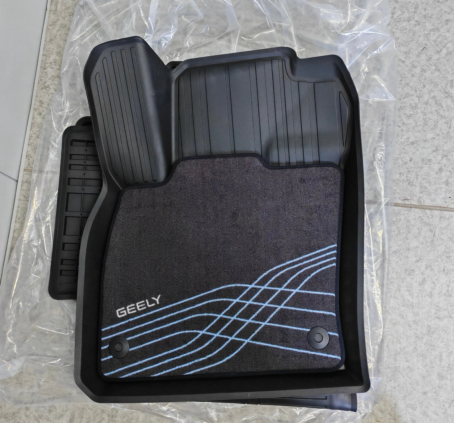 Car mats Mongaro.